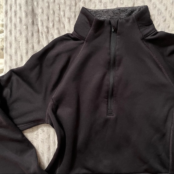 EUC Old Navy athleasure sweatshirt - Picture 5 of 16